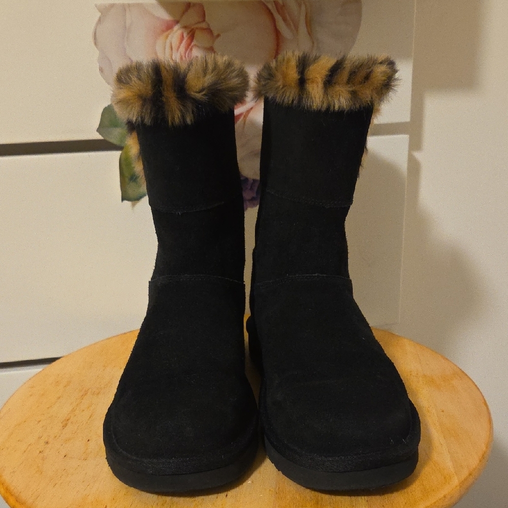 Koolaburra by UGG Aribel Women's Suede Winter Boots SIZE 9